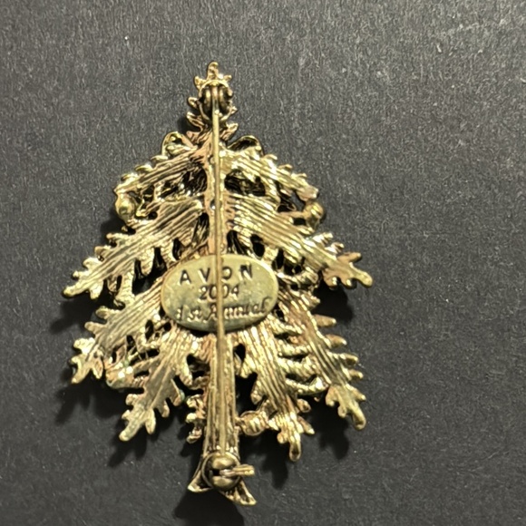 Vintage Avon 2004 First Annual Christmas Tree Brooch Pin Enamel Rhinestones Used - Picture 3 of 13
